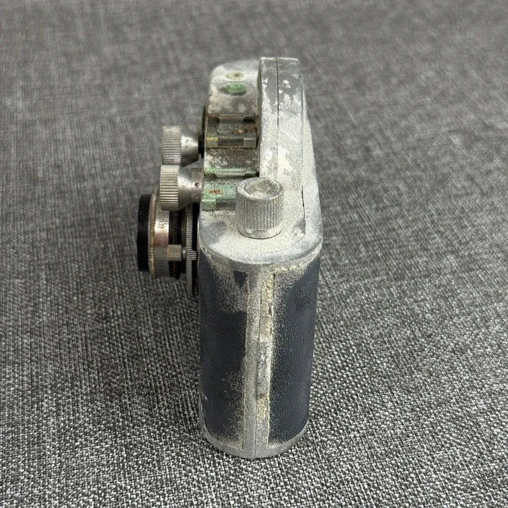 Universal Mercury II Model CX 35mm Camera Tricor f2.7 Lens Vintage